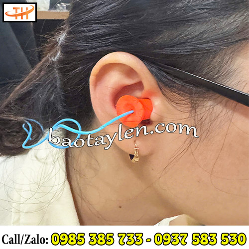 Nút bịt tai chống ồn bọt xốp êm tai khi đeo Nút bịt tai chống ồn bọt xốp êm tai khi đeo