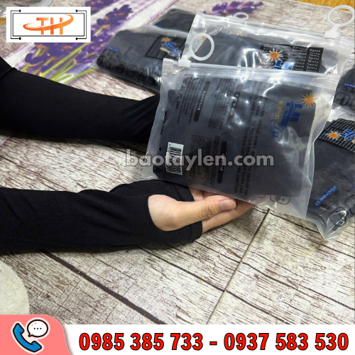 Ống tay chống nắng màu đen đóng gói tiện lợi từng túi zip riêng biệt Ống tay chống nắng màu đen đóng gói tiện lợi từng túi zip riêng biệt