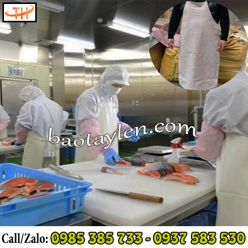 Tạp dề simili đảm bảo tính vệ sinh khi làm việc Tạp dề simili đảm bảo tính vệ sinh khi làm việc
