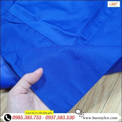 Tạp dề vải 2 lớp chống thấm. Tạp dề vải 2 lớp chống thấm.