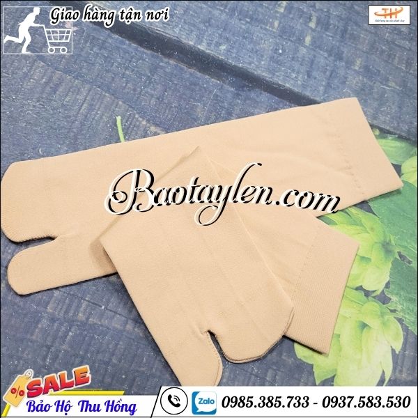 Vớ da xỏ ngón giá rẻ bất ngờ, chất siêu xịn. Vớ da xỏ ngón giá rẻ bất ngờ, chất siêu xịn.