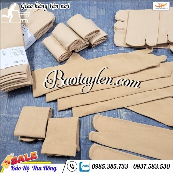 Tất da xỏ ngón giá rẻ, đẹp mê ly. Tất da xỏ ngón giá rẻ, đẹp mê ly.