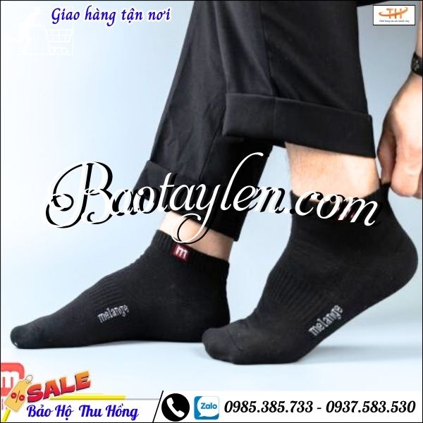 Tất nam màu đen giá rẻ, đủ mẫu. Tất nam màu đen giá rẻ, đủ mẫu.