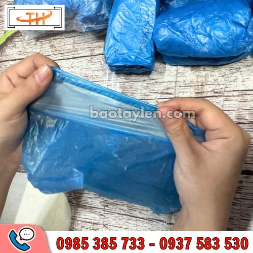 Túi nilon bọc giày thiết kế bo chun dễ đeo dễ tháo Túi nilon bọc giày thiết kế bo chun dễ đeo dễ tháo