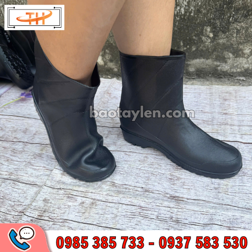 Ủng ngắn đen Việt Thắng êm chân khi mang Ủng ngắn đen Việt Thắng êm chân khi mang