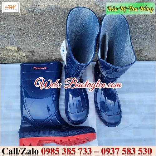 Ủng mũi thép chống dập ngón, chống đinh, chống trơn cao. Ủng mũi thép chống dập ngón, chống đinh, chống trơn cao.