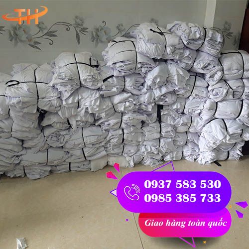 1000 kg giẻ lau trắng đóng bao tại Thu Hồng 1000 kg giẻ lau trắng đóng bao tại Thu Hồng