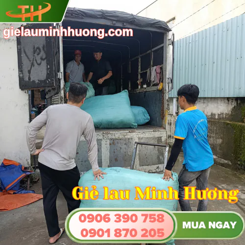 Xe tải đã chuẩn bị đủ 900kg giẻ lau máy công nghiệp