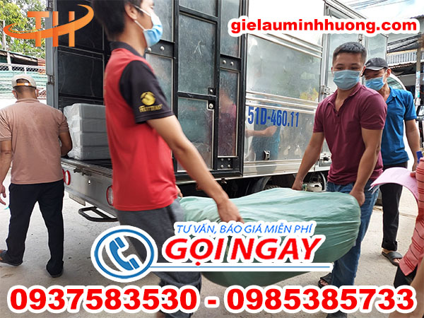 Xuất kho giẻ lau đi quận 2 sáng 23/6