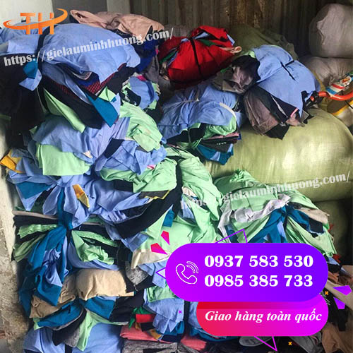 giá giẻ lau màu cân ký là bao nhiêu