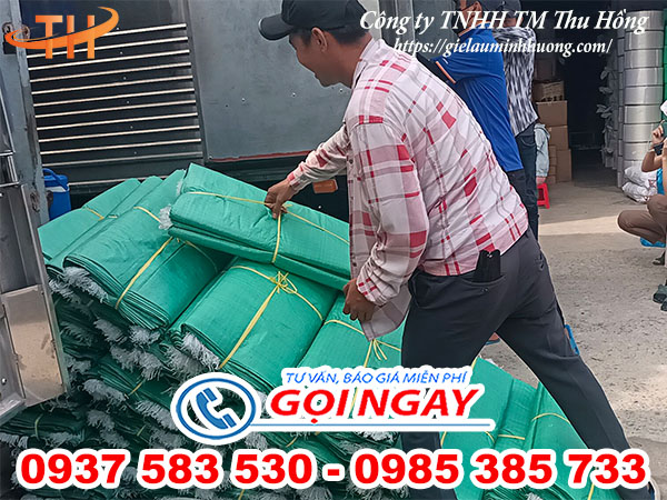 Giao sỉ 8000 bao tải đóng hàng tại Long An 02