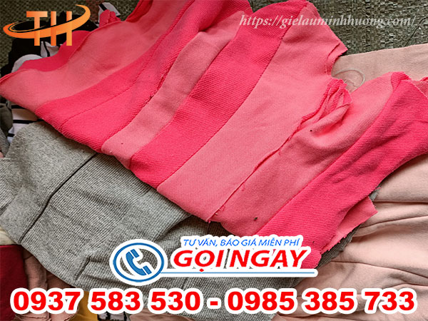 giẻ lau màu may nối giá rẻ tại Bình Chánh