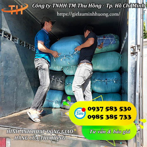 hình ảnh thực tế giao hàng giẻ lau tại kho 05 hình ảnh thực tế giao hàng giẻ lau tại kho 05