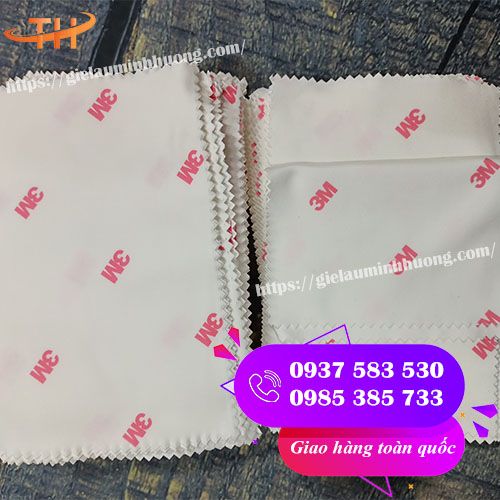 khăn lau màn hình điện thoại in chữ 3M
