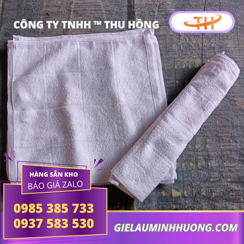Khăn vuông trắng 28x28 gọn nhẹ, dễ sử dụng Khăn vuông trắng 28x28 gọn nhẹ, dễ sử dụng