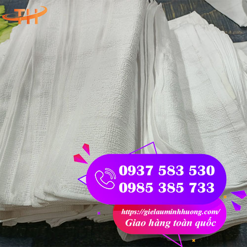 khăn vuông trắng lau tay