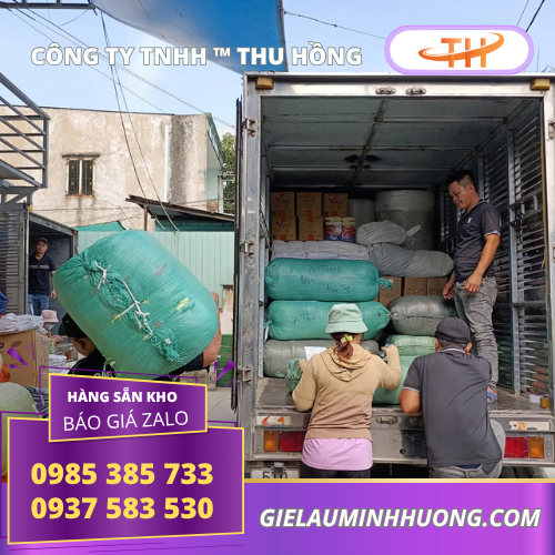 /len-hang-xe-tai-gie-lau-may-dong-bao-so-luong-lon.png Lên hàng xe tải giẻ lau máy đóng bao số lượng lớn