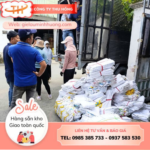 Nhân viên bàn giao đủ 1000 túi xách cám con cò Nhân viên bàn giao đủ 1000 túi xách cám con cò