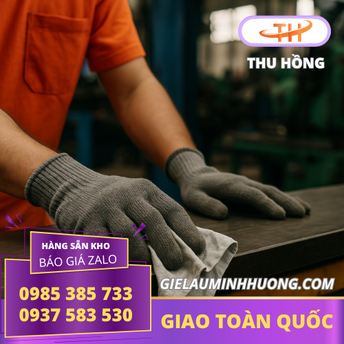 Sử dụng vải lau vệ sinh bụi bẩn trong nhà xưởng Sử dụng vải lau vệ sinh bụi bẩn trong nhà xưởng