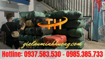 Giao 60 bao giẻ lau cho Công ty Matco Á Châu