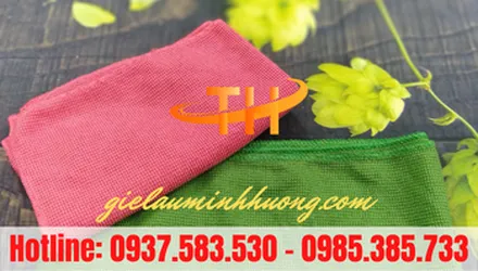 Khăn lau xe ô tô microfiber giá bao nhiêu?