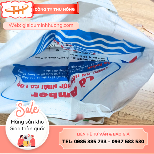 Túi xách cám con cò tái chế từ bao cám cũ Túi xách cám con cò tái chế từ bao cám cũ