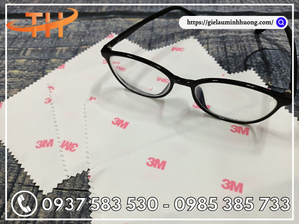 Vải lau - Khăn lau mắt kính cận