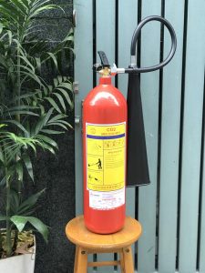 binh-chua-chay-co2-5kg