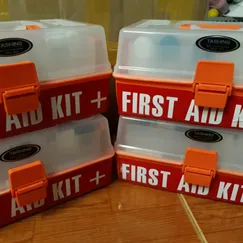 Hộp Cứu Thương First Aid Kit
