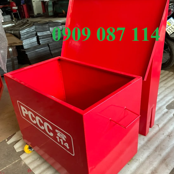 Thùng Đựng Cát 400x600x500x0.8 Có Bánh Xe