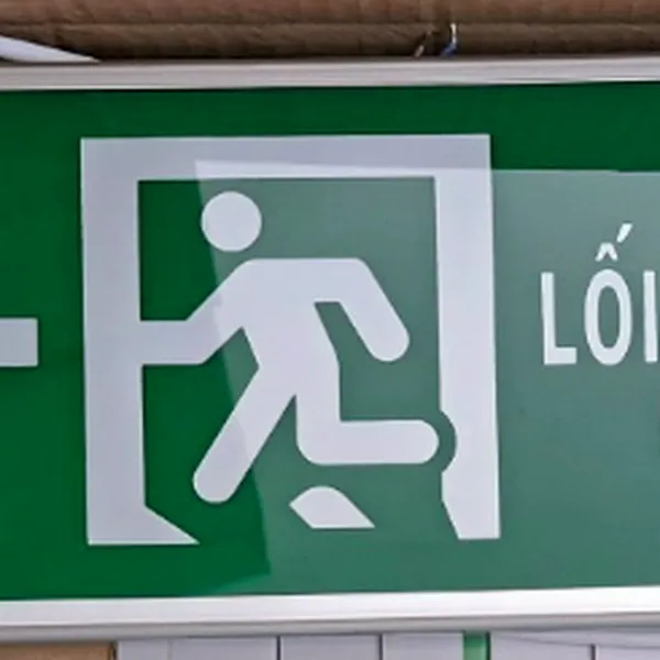 Đèn Exit Hướng Trái Có Kiểm Định PCCC