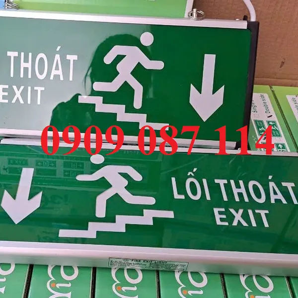 Đèn Exit Xuống Cầu Thang Có Kiểm Định PCCC