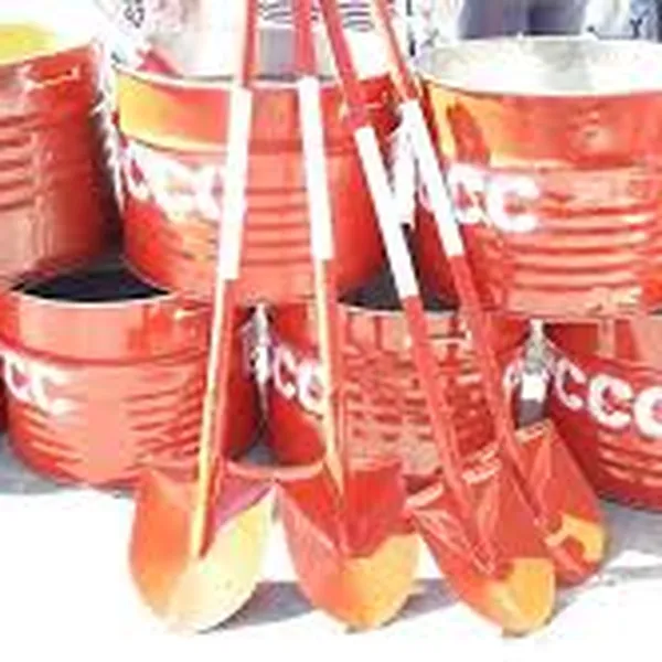 Thùng phuy ( phi ) đựng xăng dầu diễn tập PCCC