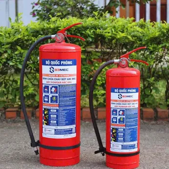 Bình chữa cháy bột ABC 8kg BQP 83MEC (Bộ Quốc Phòng)