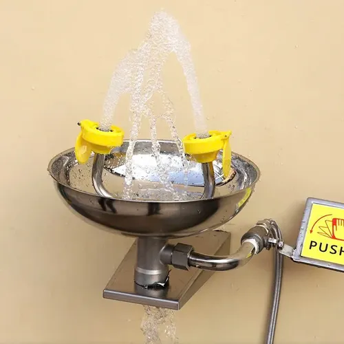 Bồn Rửa Mắt Khẩn Cấp Di Động