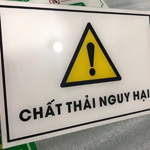 Biển báo mica chất thải nguy hại