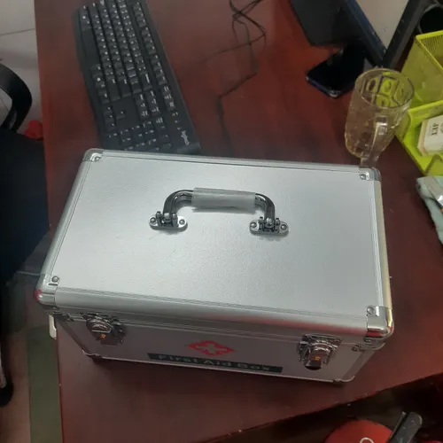 Hộp cứu thương nhôm (12 inch-inox-2 khóa)