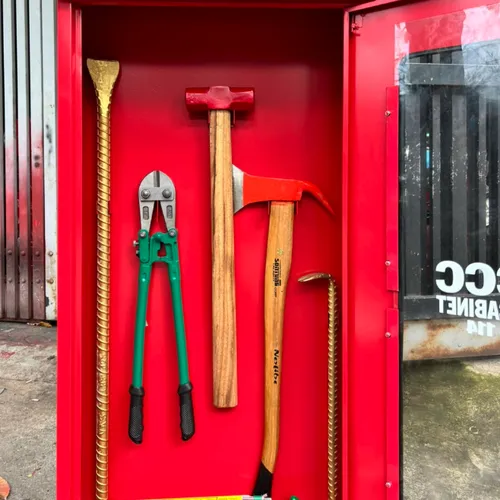 Tủ Đựng Dụng Cụ Phá Dỡ Búa Rìu Kiềm Xà Beng Theo TT150