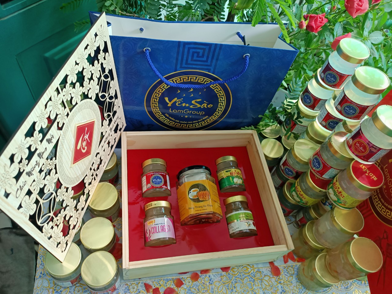 Mẫu hộp quà Tết mới nhất Mẫu hộp quà Tết mới nhất