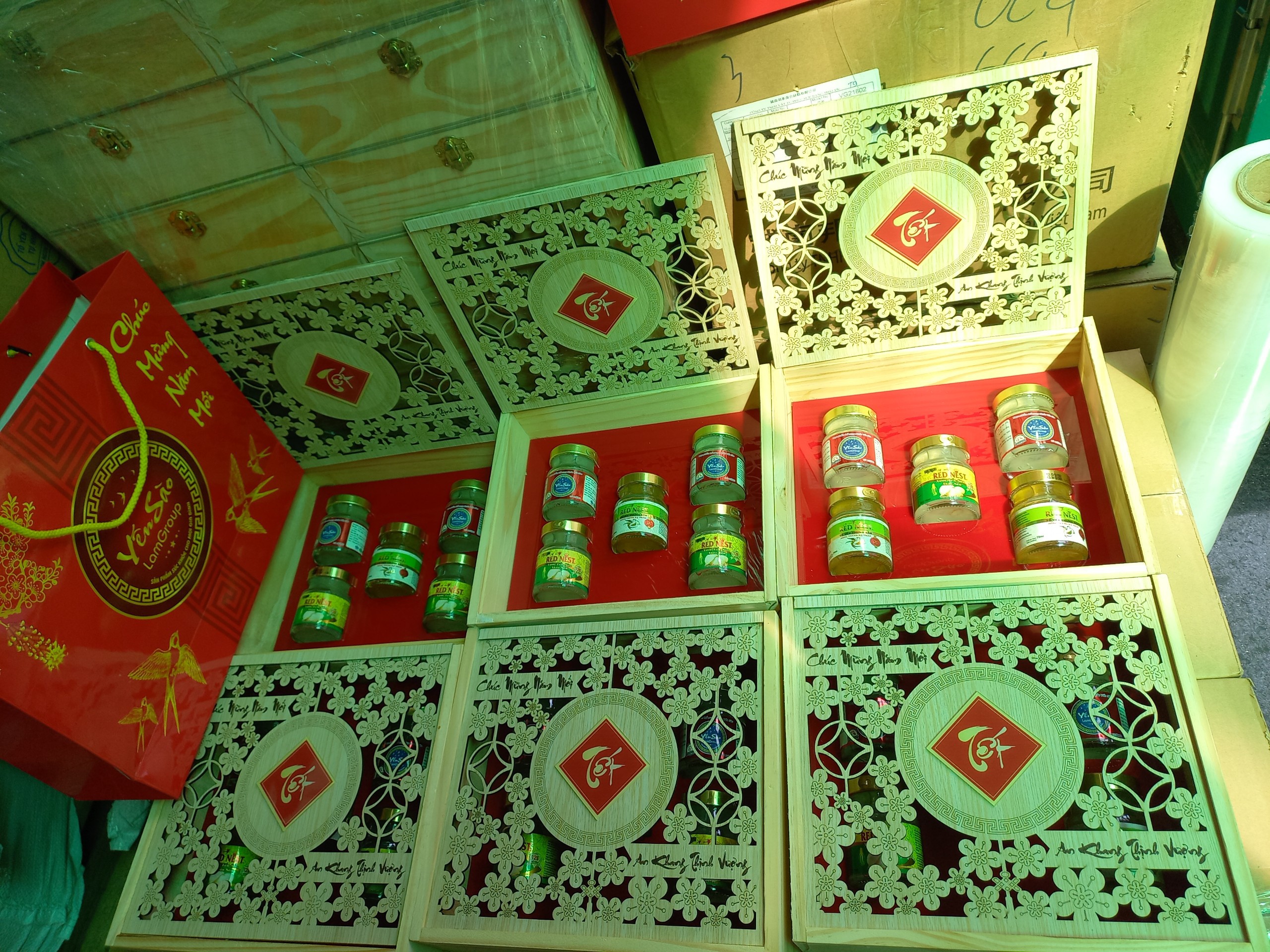 SỈ HỘP QUÀ YẾN SÀO GỬI TẶNG DOANH NGHIỆP ĐOÀN THỂ SỈ HỘP QUÀ YẾN SÀO GỬI TẶNG DOANH NGHIỆP ĐOÀN THỂ