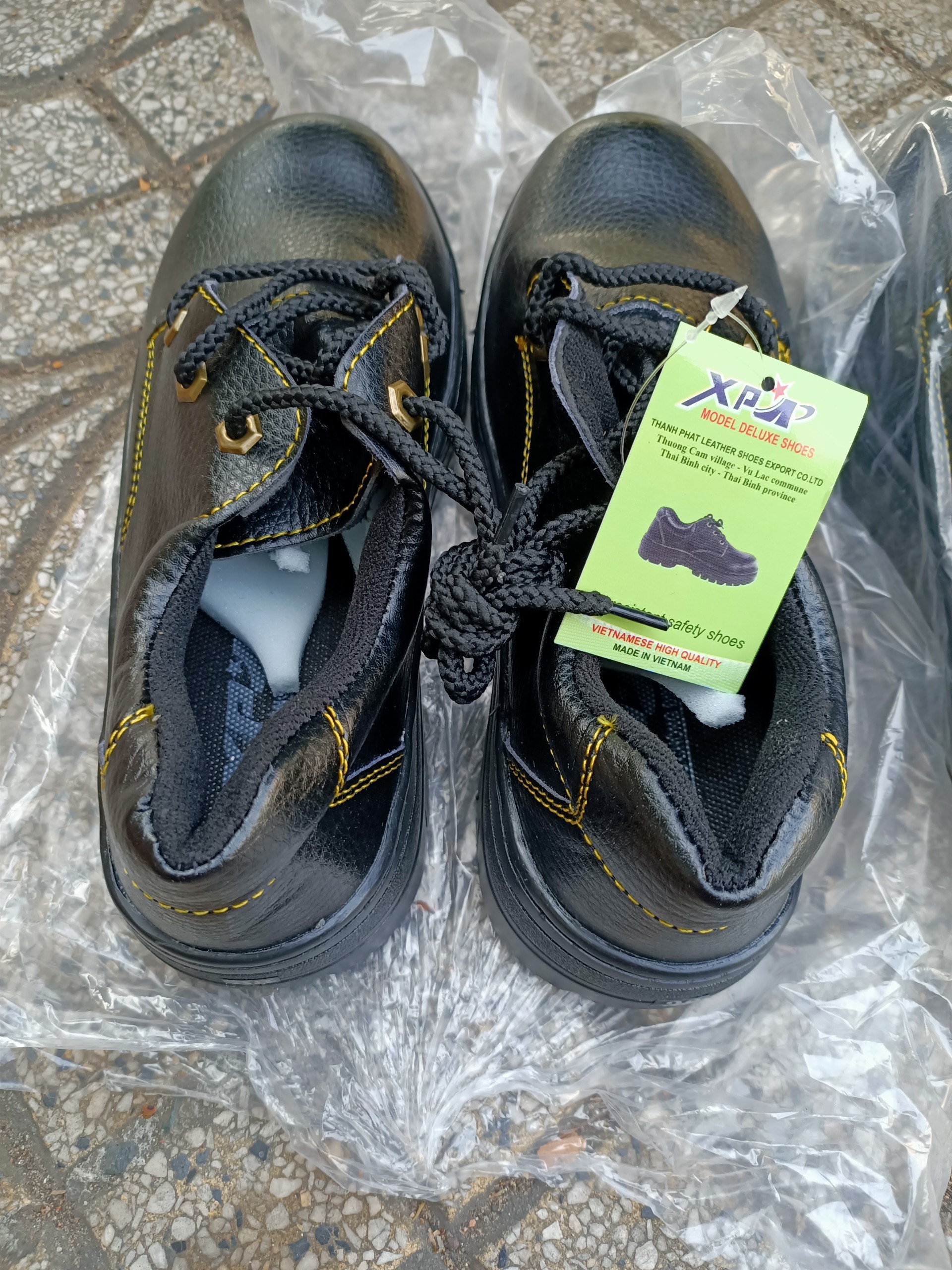 Bán sỉ giày bảo hộ siêu nhẹ giá rẻ tại Tp.HCM Bán sỉ giày bảo hộ siêu nhẹ giá rẻ tại Tp.HCM