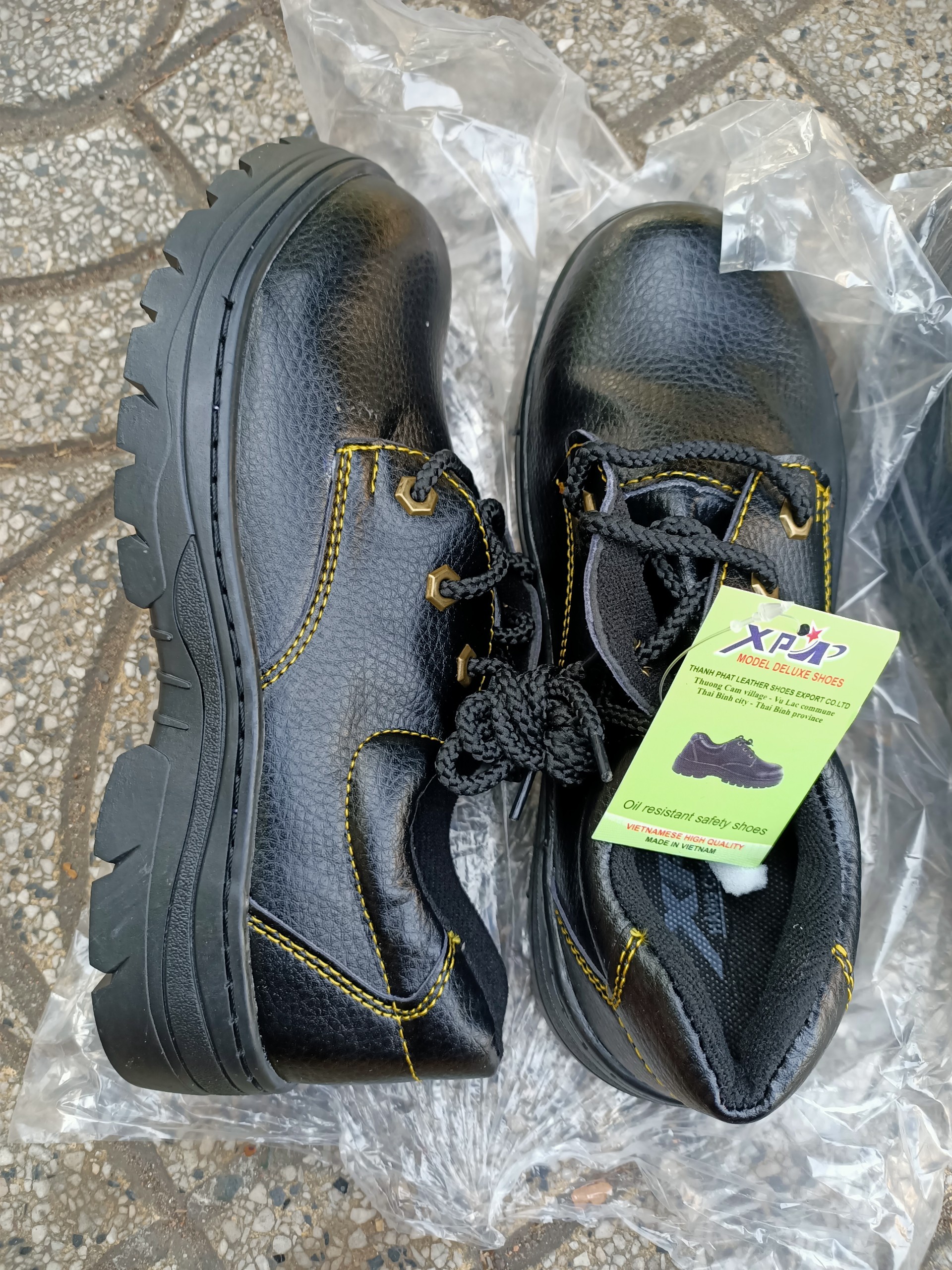 Nhà phân phối giày bảo hộ khu vực miền nam Nhà phân phối giày bảo hộ khu vực miền nam