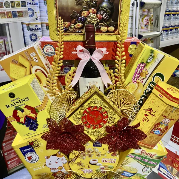 GIỎ QUÀ TẾT VÀNG XUÂN LAMGROUP 1000