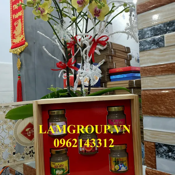 Hộp quà tặng Nước yến sào Đông trùng thảo Lamgroup TẾT ĐOÀN VIÊN