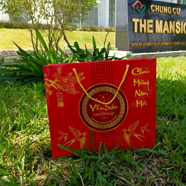 Sét Hộp quà tặng nước yến sào cao cấp Lamgroup xuân 2023