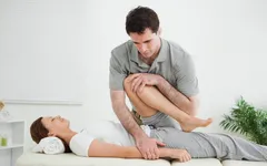 VÌ SAO NÊN HỌC CHIROPRACTIC??