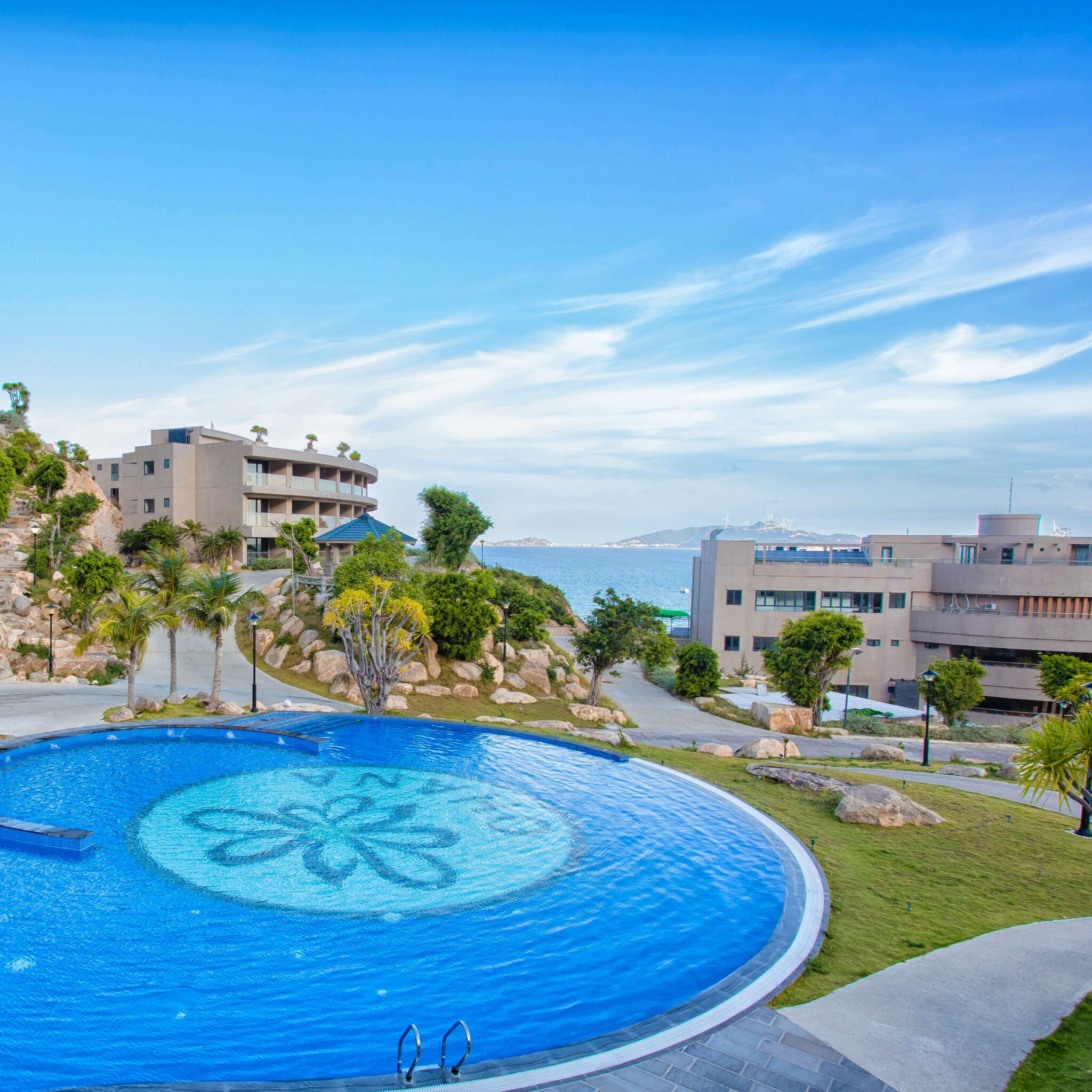 Hồ bơi trong khu nghỉ dưỡng Ohana Village Quy Nhơn Hồ bơi trong khu nghỉ dưỡng Ohana Village Quy Nhơn