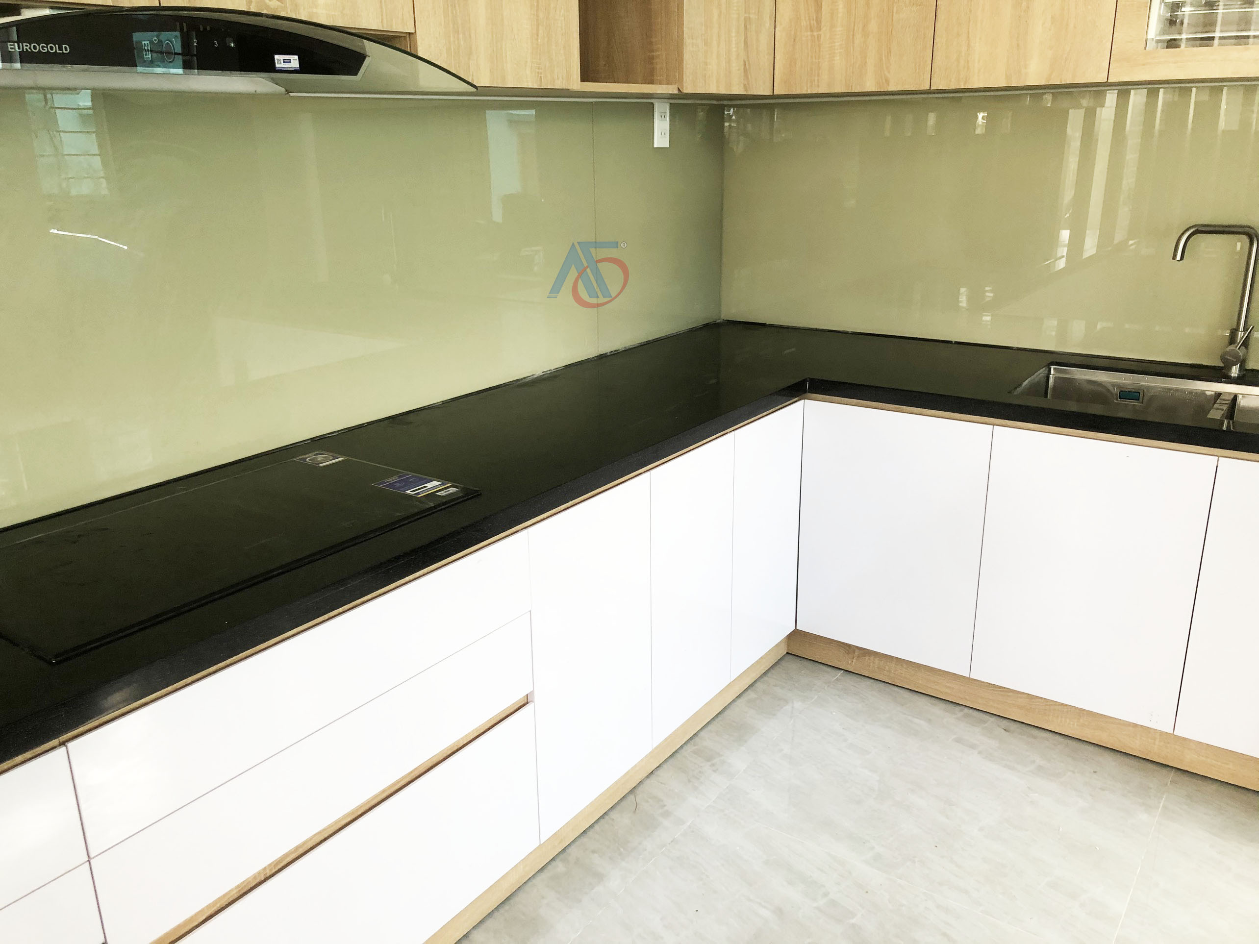 Solid Surface Stone P -104 PEAR BLACK