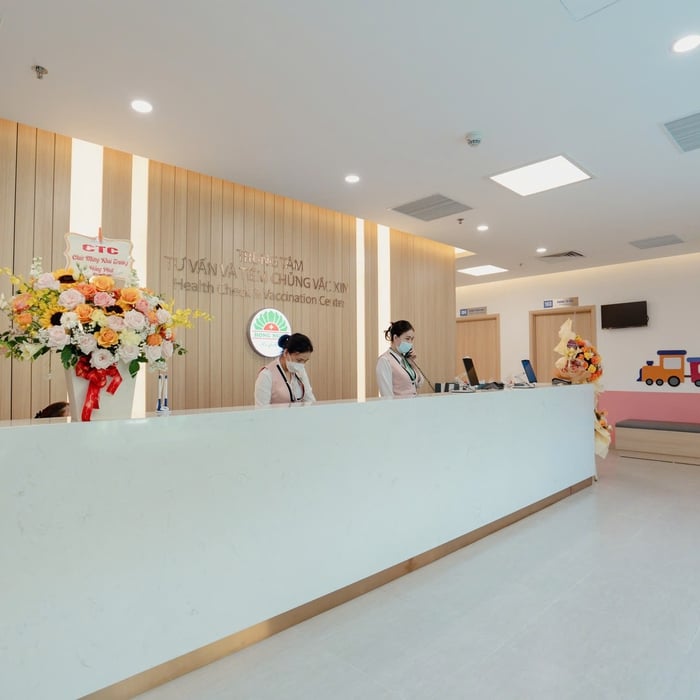 Quầy lễ tân M606 Bệnh Viện Hồng Ngọc