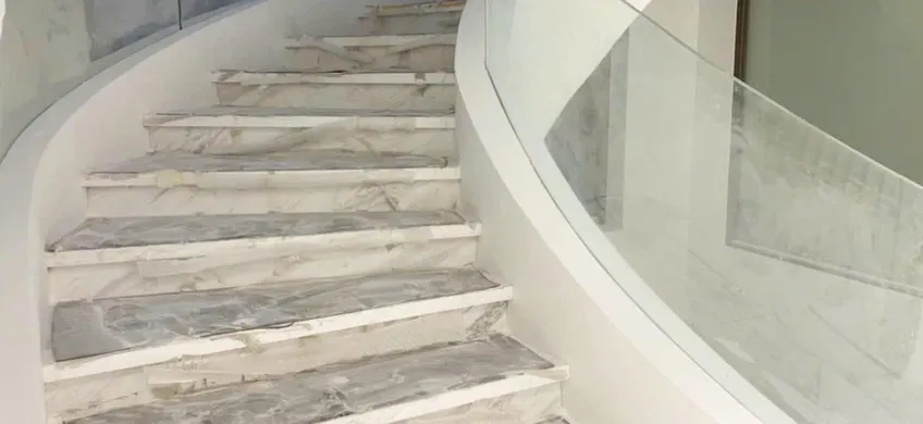 Bí Quyết Đã Giúp Chúng Tôi Thi Công, Lắp Đặt Đá Nhân Tạo Solid Surface Uốn Cong Hoàn Hảo Cho Quầy Bar/Biệt Thự Cao Cấp Ở TP.HCM